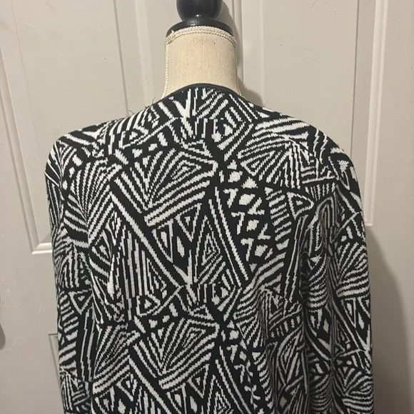 Cato Black and White Sweater XL - Picture 3 of 3